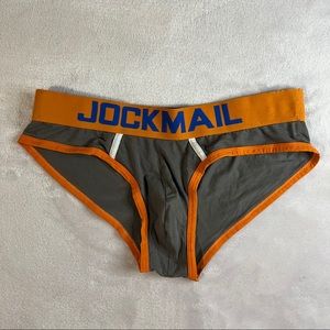 Jockmail Brief